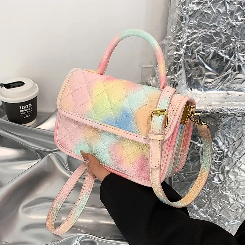 

2022 Luxury Small Color PU Leather Flap Crossbody Bag with Short Handle for Women Kawaii Totes Shoulder Handbag Designer Brand