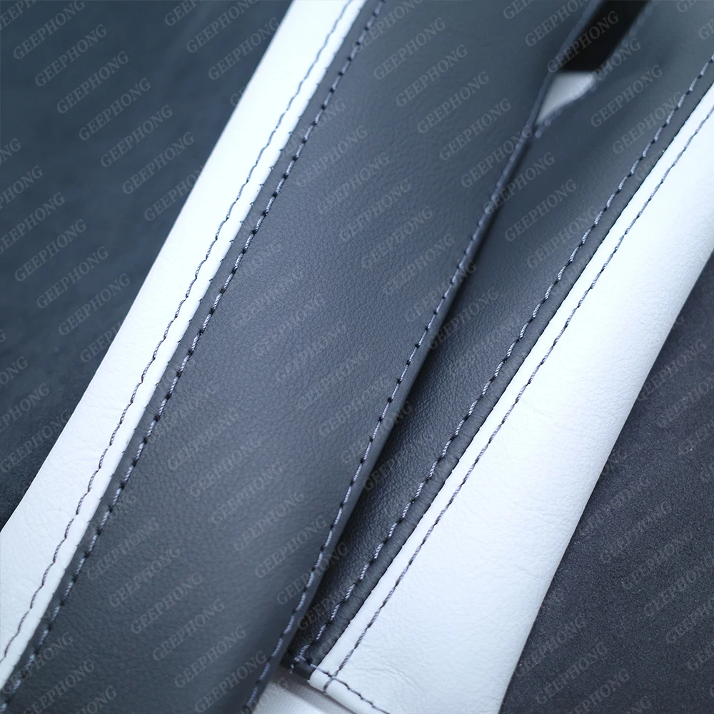 Фото Защитный чехол из натуральной кожи для боковых подлокотников сидений M Carbon Bucket Seat, для BMW G87 M2, G80/G81 M3, G82/G83 M4, F90 M5 и F92 M8 №2