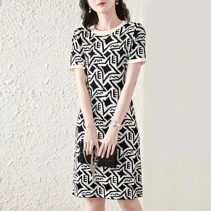 

Knitted Sweater Women Dress Straight Elegant Sweet O Neck Short Sleeve New Summer Pullover Vintage Striped Jacquard Knit Dress