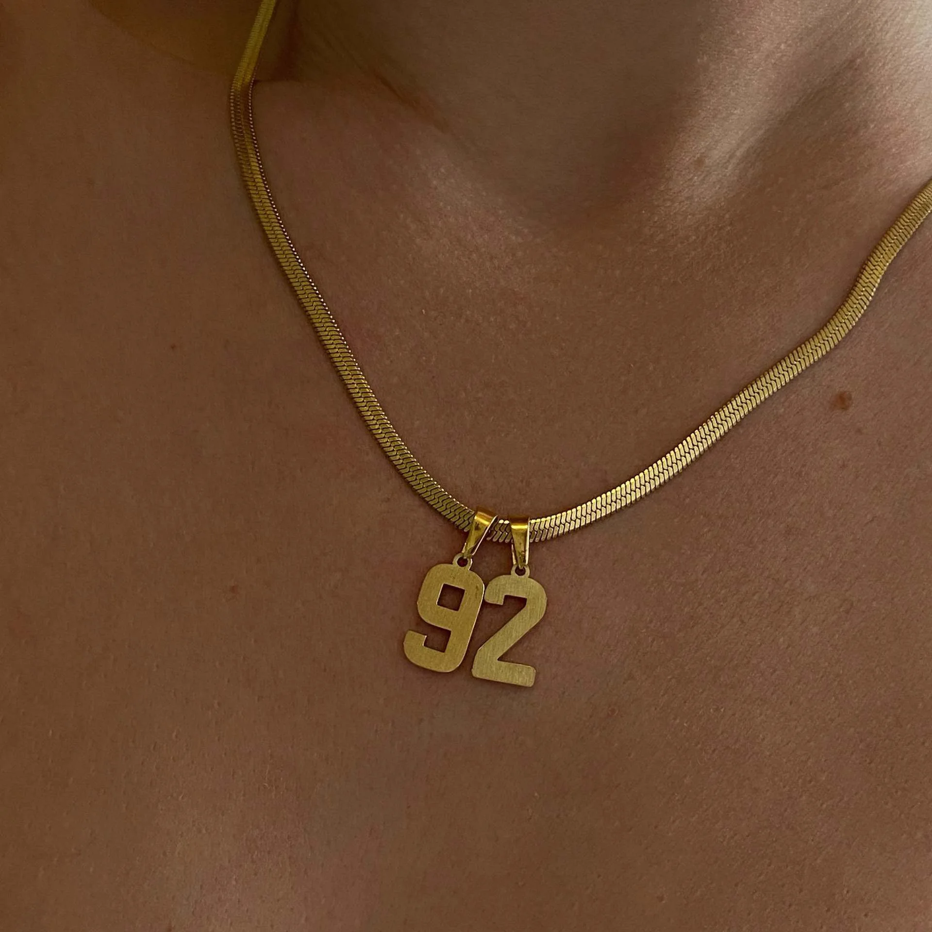 

New Vintage Single Angel Number Pendant Snake Necklace for Women Punk Age Year of Birth Lucky Choker Friends Free Shipping