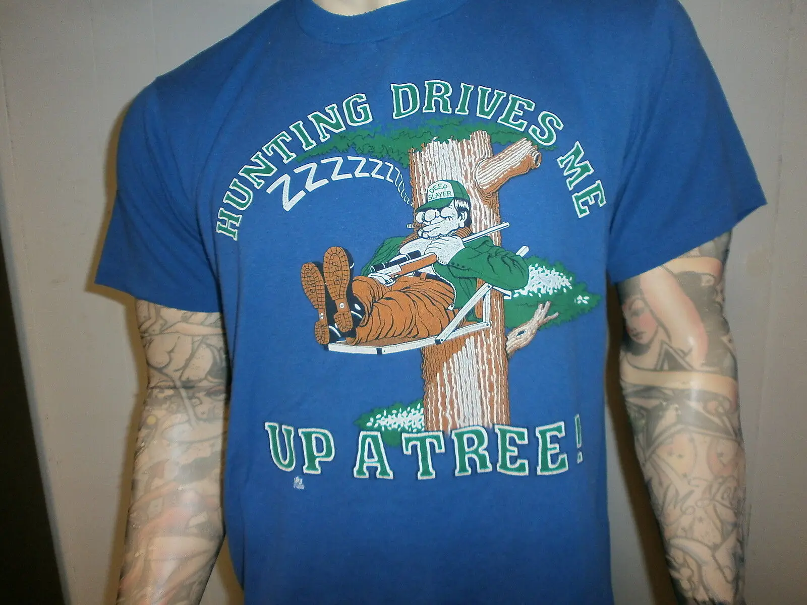 Винтажная футболка с Сертом охотника 80s Спящая сигара убийца автомат LG