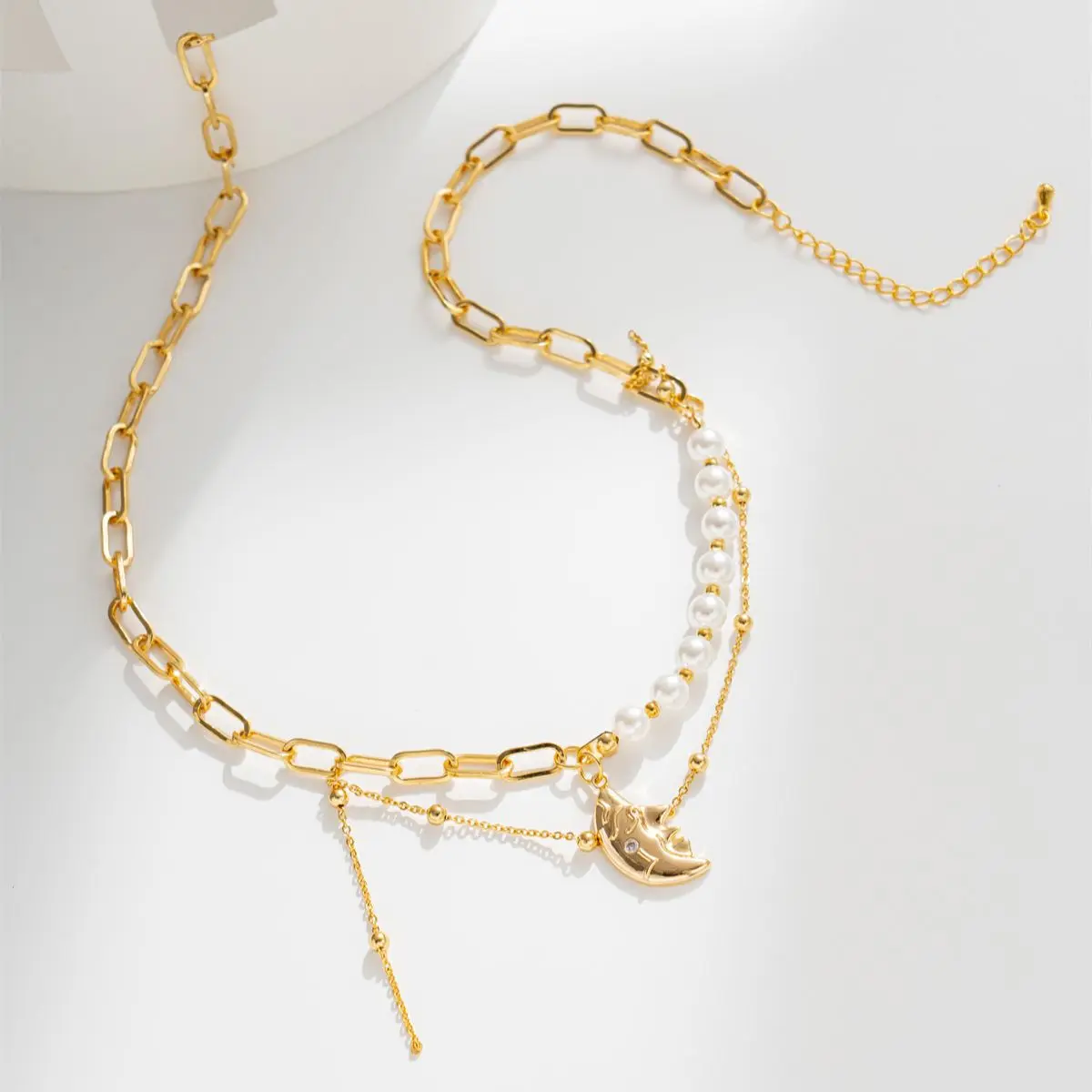 

Luxury Baroque Freshwater Pearls Necklace For Women Retro Trendy Beaded Short Chokers Necklaces Wedding Jewelry