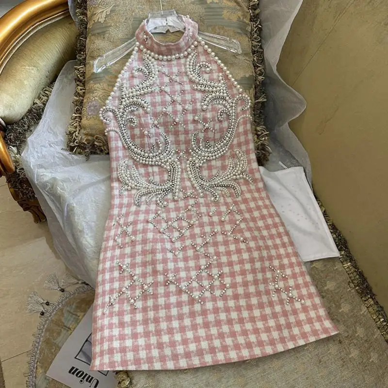 

Pink Plaid Halterneck Dress Woolen Heavy Work Diamond Backless Banquet Sexy Slim Mini Dresses 2022 Fall Winter Luxury Brand New