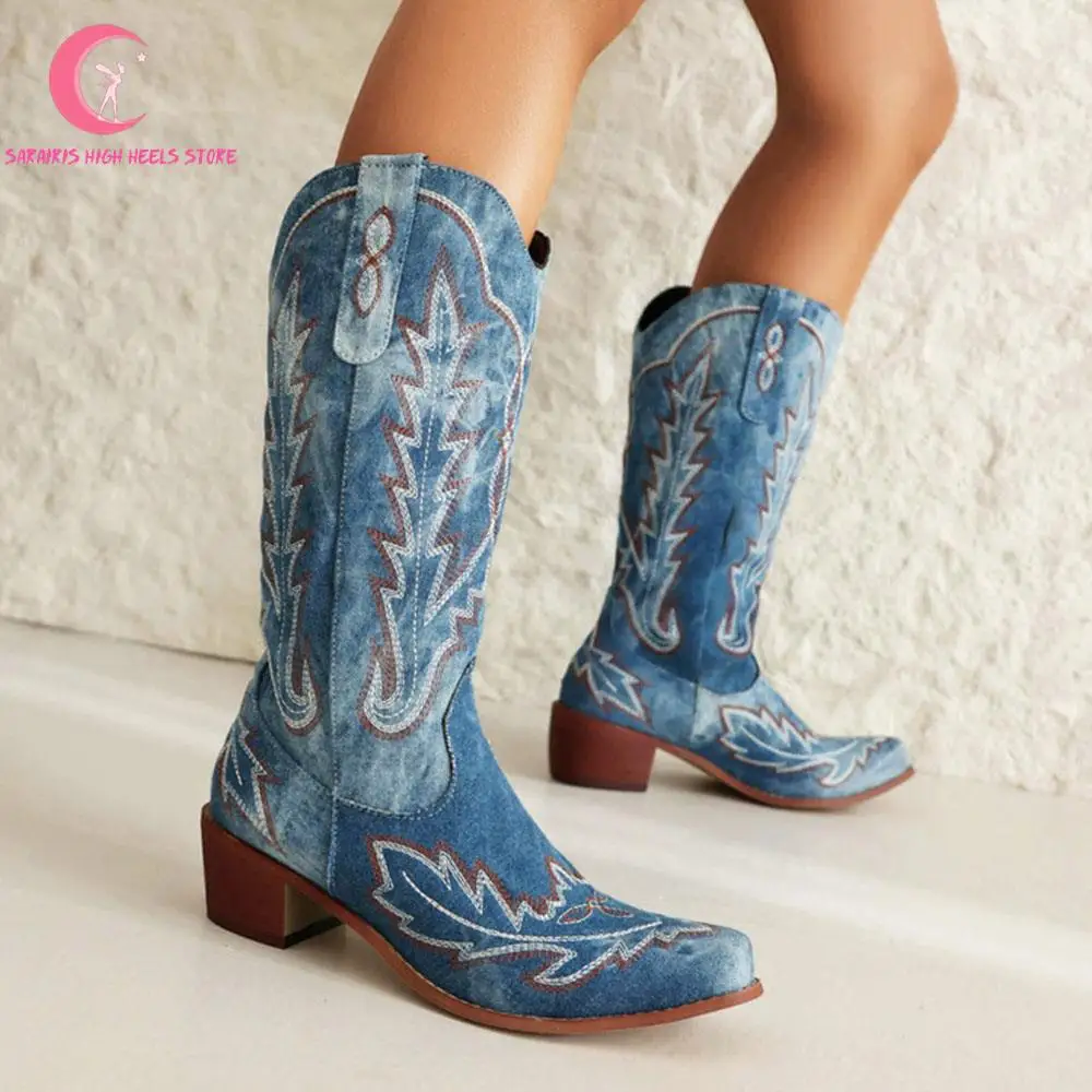 

Модные женские ковбойские ботинки на платформе и высоком каблуке, с вышивкой и острым носком, винтажная стильная обувь, женские джинсовые дизайнерские ботинки для женщин