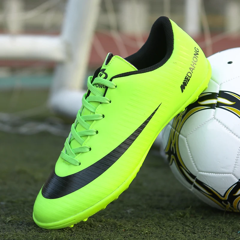 Studded Boots Male Sports Football Futsal Sneaker