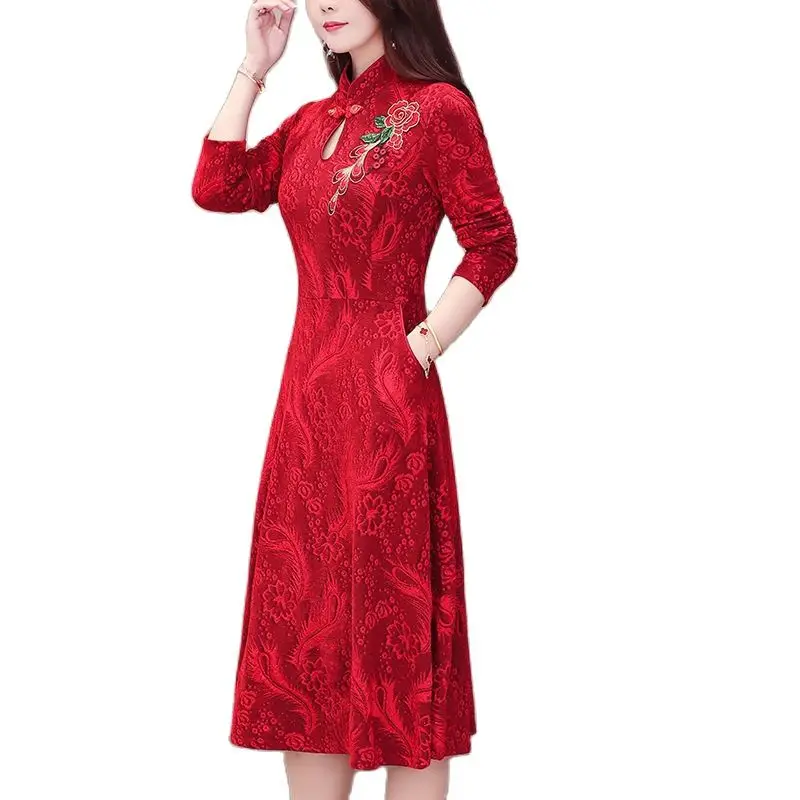 

Autumn Winter Women's Dress New Style Add Velvet Thick Embroidered Dresses Middle Aged Elderly Mother Party Dress XL-5XL H204