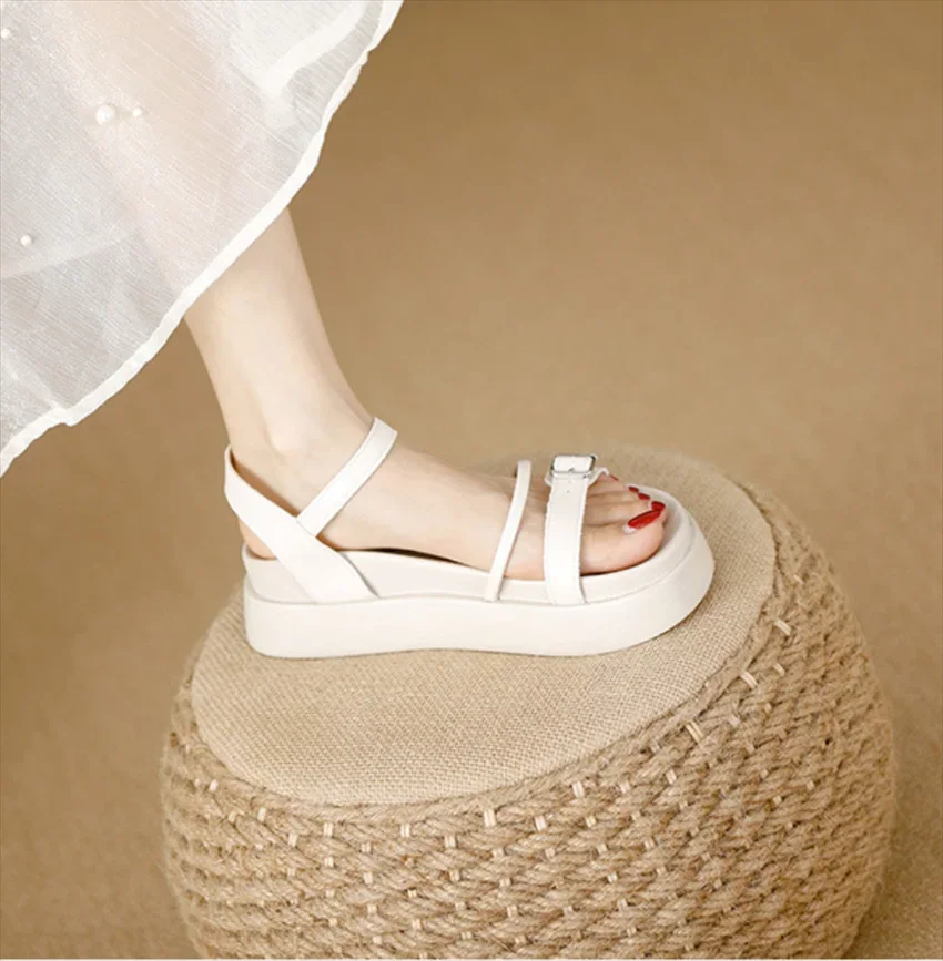 Новинка 2024 женская модная Высококачественная Белая обувь летняя и