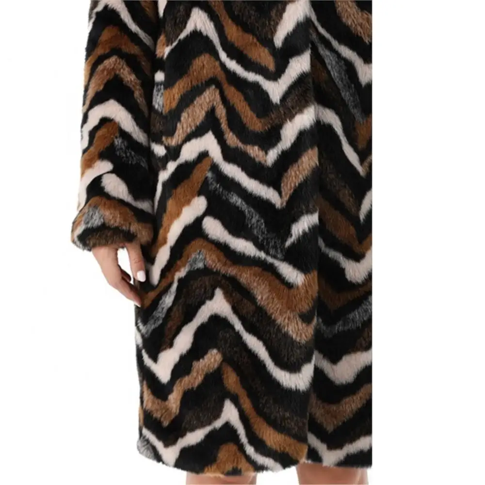 Women Winter Luxury Real Fur Long Coat Fluffy Single Breasted Lapel Real Fur Jacket Leisure Thermal Soft Fur Ladies Windbreaker