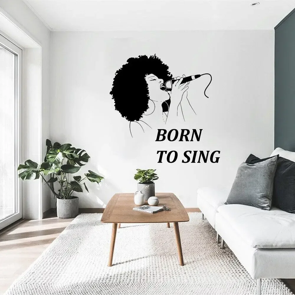 

Виниловая настенная наклейка "Певица"