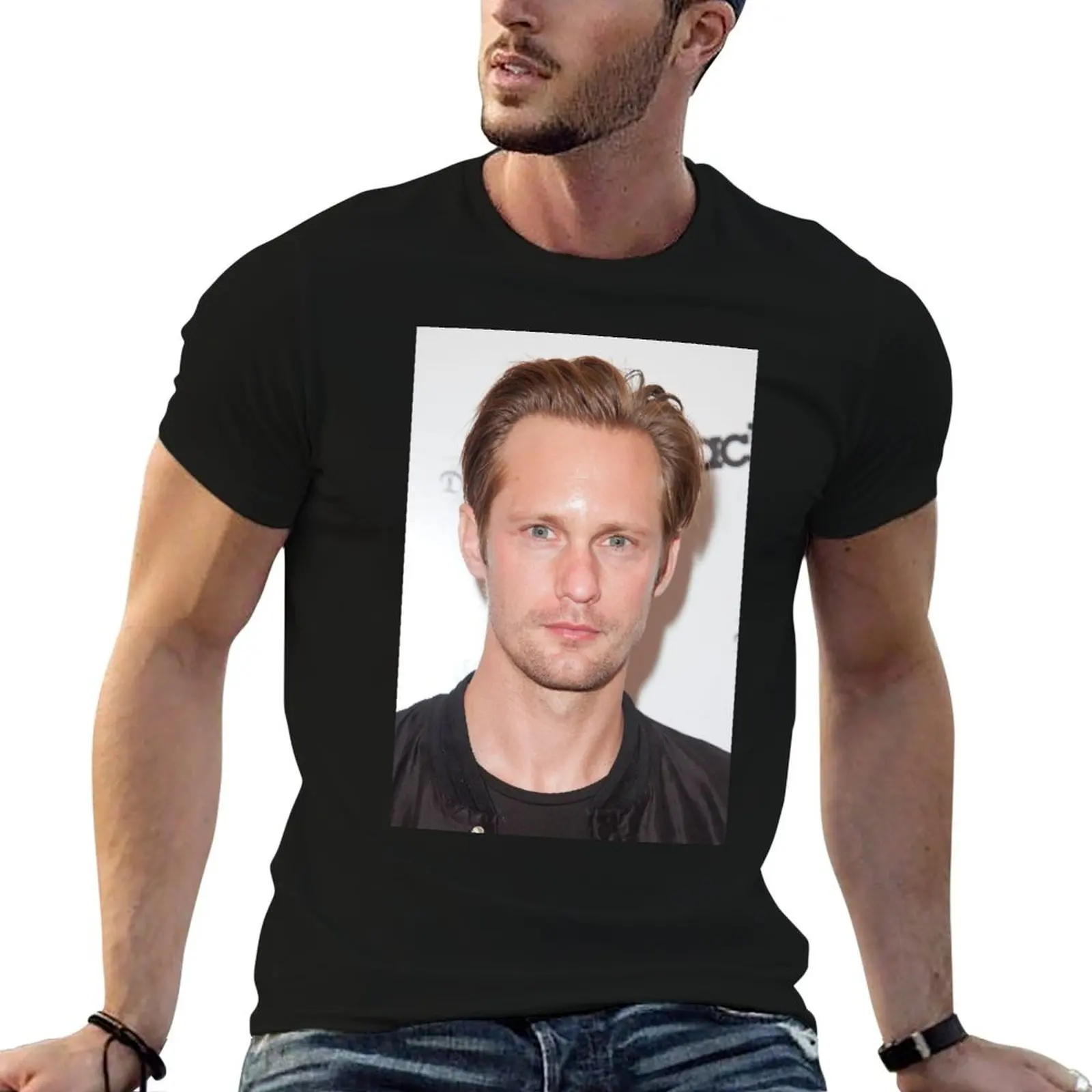 Фото Футболка Alexander Skarsgard, мужские футболки, футболка с графическим рисунком, мужские футболки с индивидуальным принтом, хлопковая футболка №1