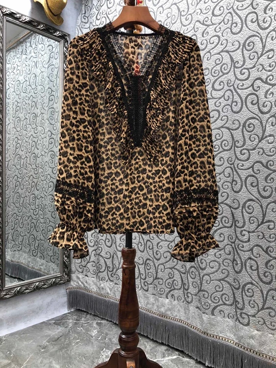 

2022 new women fashion lantern sleeve leopard V-neck top shirt 303