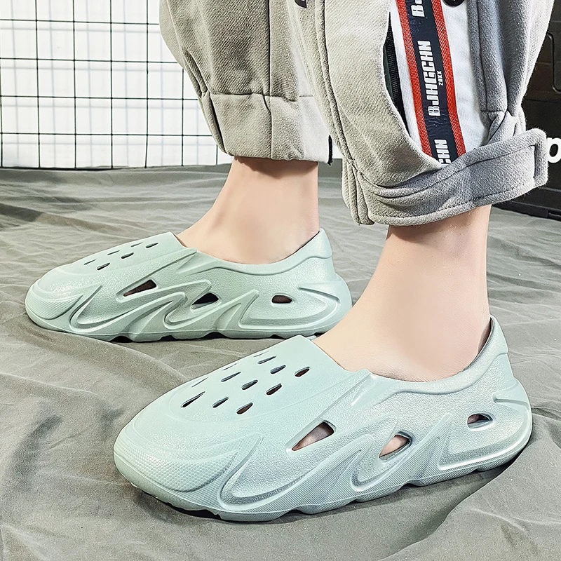 Sandals Hole Shoes Men Beach Shoes Light Sandals Home Slippers Outdoor Summer Wading Sneaker Leisure Non-slip Soft Bottom Shoes