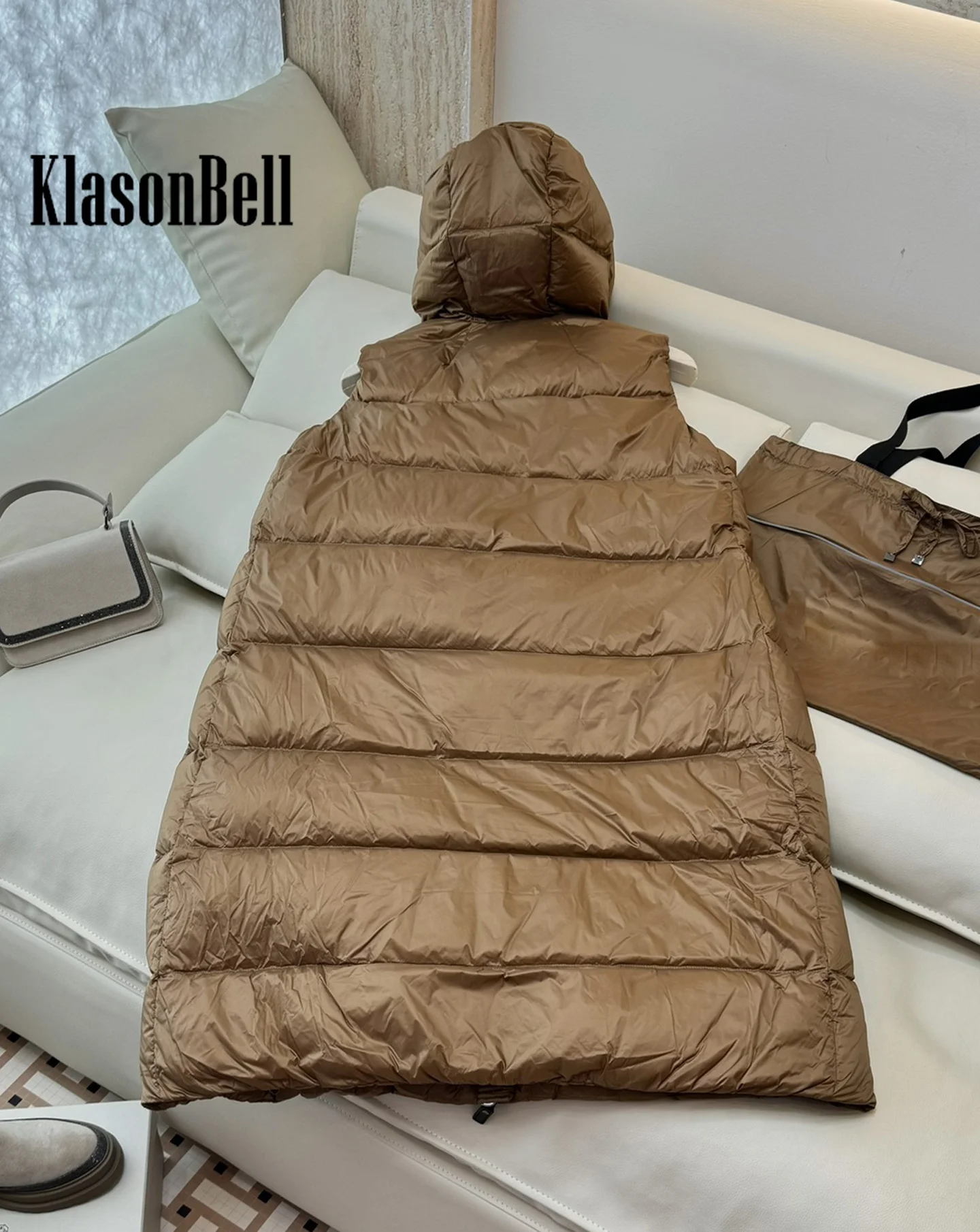 10.28 KlasonBell 2024 осенне-зимний новый женский высококачественный жилет с капюшоном на