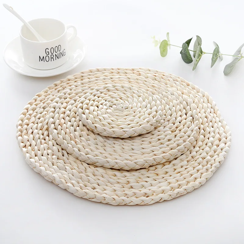 

Round Woven Placemats for Dining Table Natural Braided Rattan Tablemat Hollow Wicker Charger Plates for Holiday Kitchen TableMat