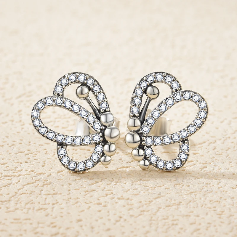 

Женские серьги-гвоздики из серебра 925 пробы с фианитом