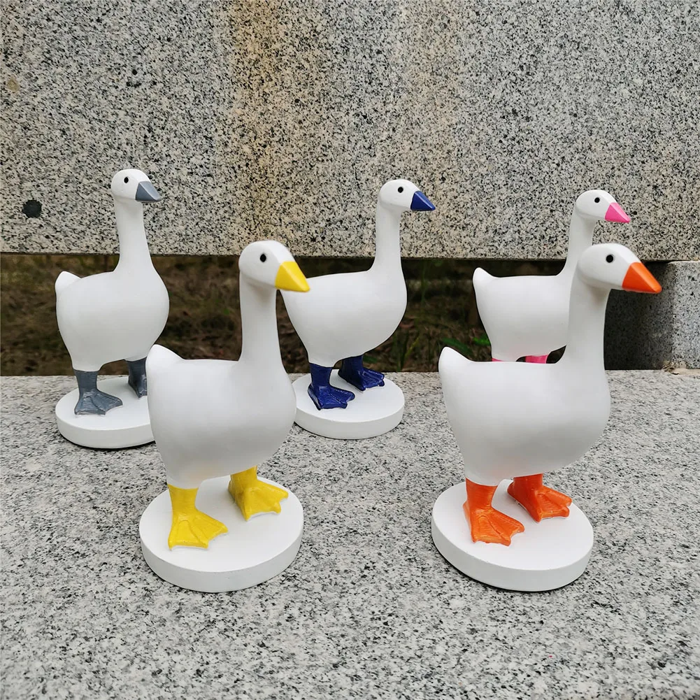 

Magnetic Key Holder Cute Goose Holding Key Duck Key Storage Rack Home Decoration Creative Call Duck Scissors Tool Desk Organizer