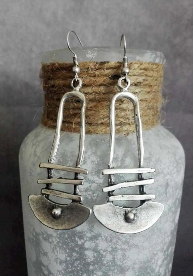 

KYTRD Women Earrings New Vintage Ethnic Antique Metal Drop Dangle Earrings Party Engagement Personalized Jewelry 2023