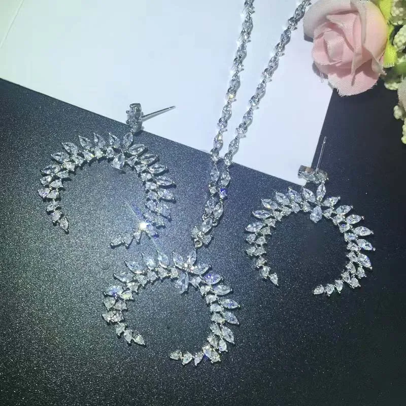 

SUGO New Fashion Personality Shiny Open Semicircle Earring Necklace Sets for Elegant Women Dazzling Wedding Jewelry Accessories
