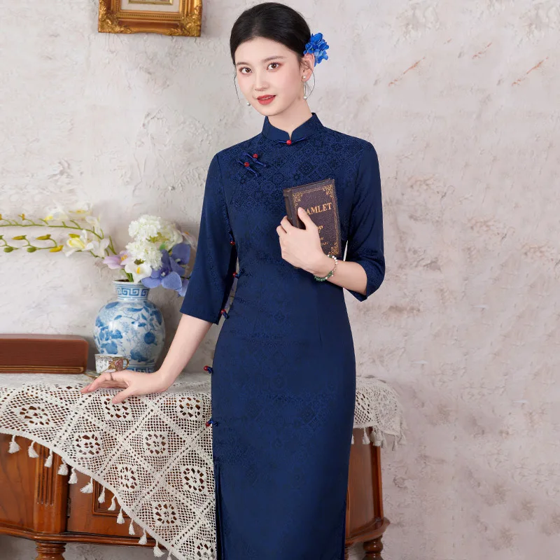 Фото Blue Republic of China Style Cheongsam с длинными рукавами, улучшенное 2320, новое женское облегающее платье Ципао в стиле ретро на весну и осень №3