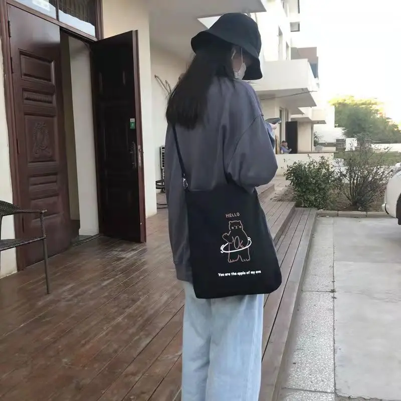 

Женская холщовая сумка-мессенджер на одно плечо, вместительная универсальная женская модная нишевая сумка-мессенджер в стиле ретро для студентов колледжа 2022