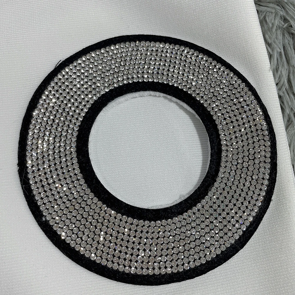 Новый весенний женский бандажный комплект стильный белый укороченный топ на