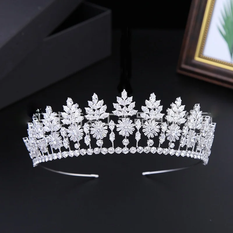 

Bridal Crown Headdress Korean Princess Temperament Handmade Inlaid Zircon Crown New Super Fairy Wedding Dress Accessories