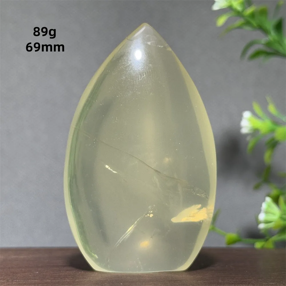 

Минеральный кристалл для дома