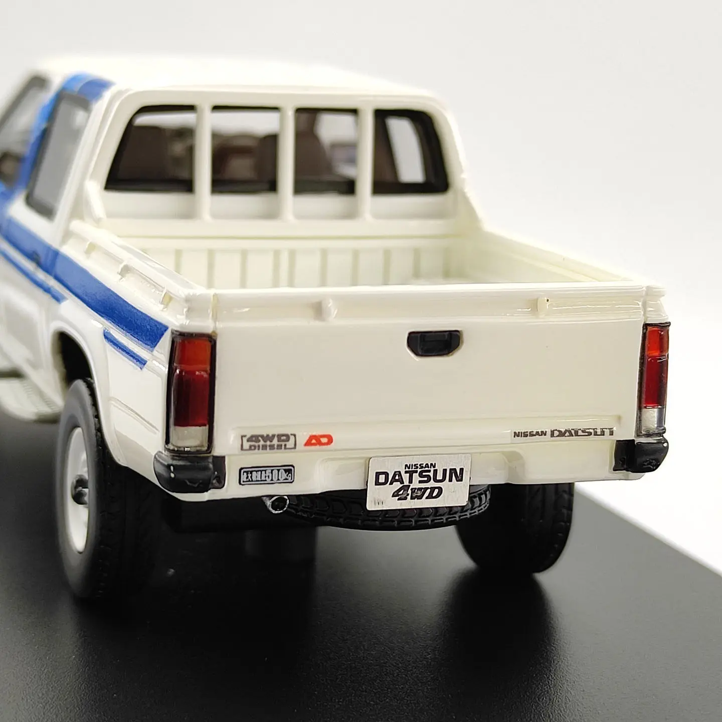 Фото Модель Hi Story 1:43, масштабная, из смолы, Nissan Datsun Pickup 1985, коллекционная, классическая, ностальгическая, для взрослых, подарок, сувенир, статическая модель для демонстрации №4