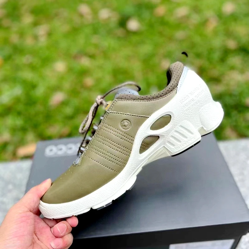 Golf Men's Shoes Medium Top Thick Sole Brand Anti-Skid Wear-Resistant Leather Waterproof Sports Shoes  Men's Hiking  Shoes