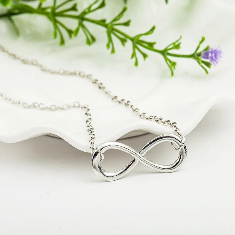 Silver Color Simple Creative Fashion  Lucky Infinite Symbol Pendant Necklace for Women  Lady Daily Wear Jewelry Gift