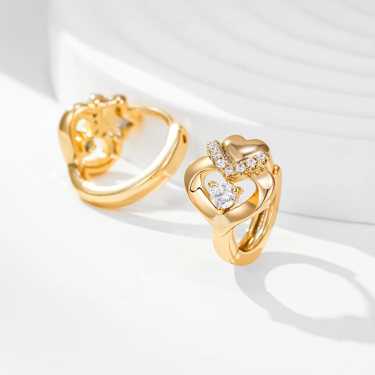 

Agsnilove 18K Gold Plated Hoop Earrings Fashion Jewelry 2022 for Women Heart Sophisticated Design Vintage Hoops