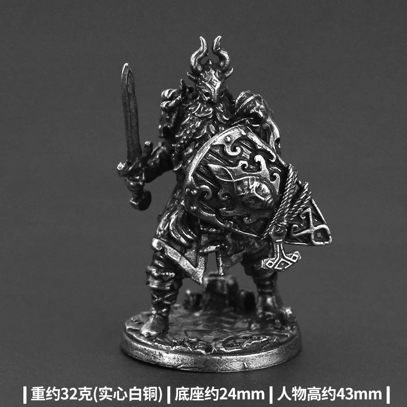 

Мини-фигурка Артур из меди