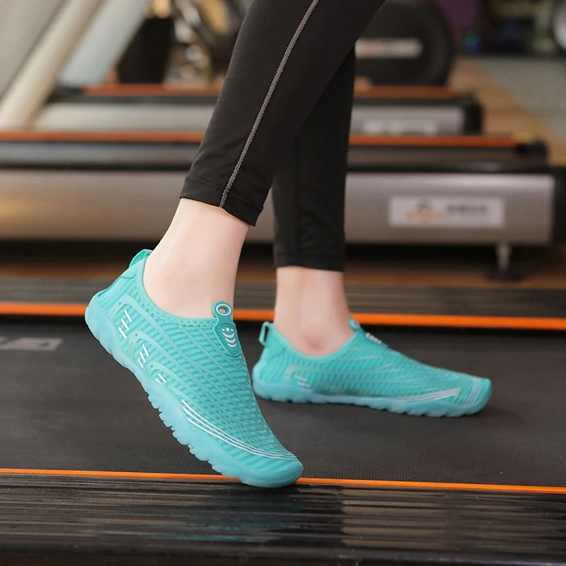 New Summer Women's Sneakers Soft-soled indoor Training shoes Mute portable Suitable for Gym /yoga shoes men Treadmill shoe 35-47