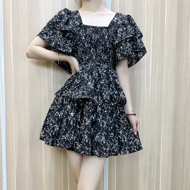 Лето 2024 новое платье во французском стиле с квадратным воротником облегающее