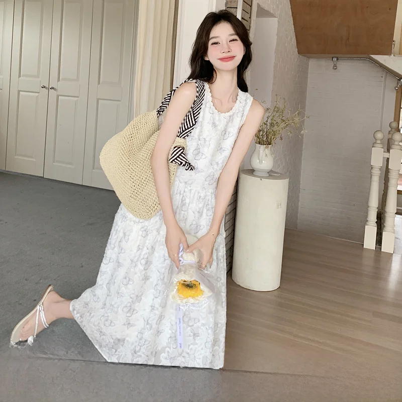 Женское длинное платье с вышивкой и кружевом без рукавов