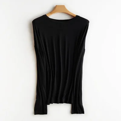 

Женская футболка с круглым вырезом и аппликацией, из сукна