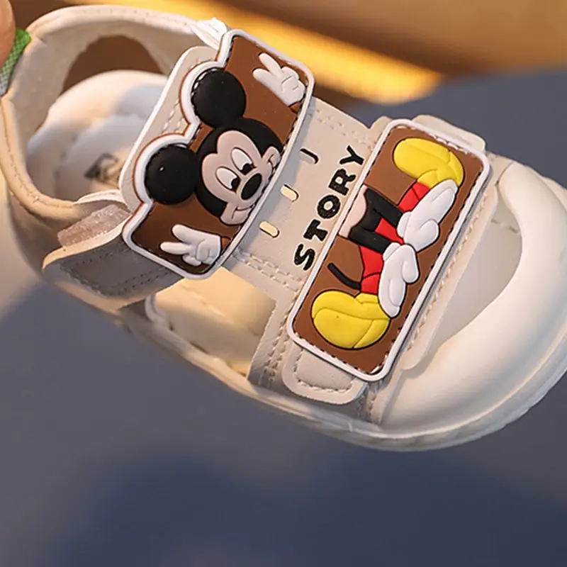 Сандалии для маленьких мальчиков и девочек мягкие Нескользящие с мультяшным