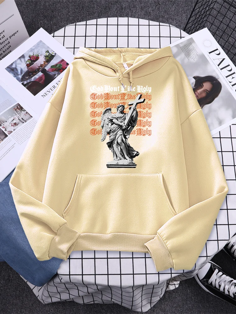 

Modern Style Sculpture With Wings Holding A Cross Print Woman Hoody Street Hip Hop Tops Fashion Creativity Pullover Women Hooded