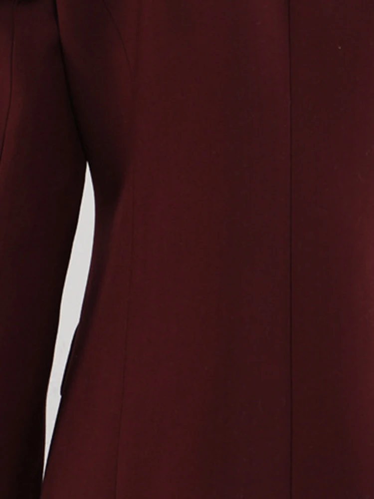 Женский блейзер с длинным рукавом и лацканами