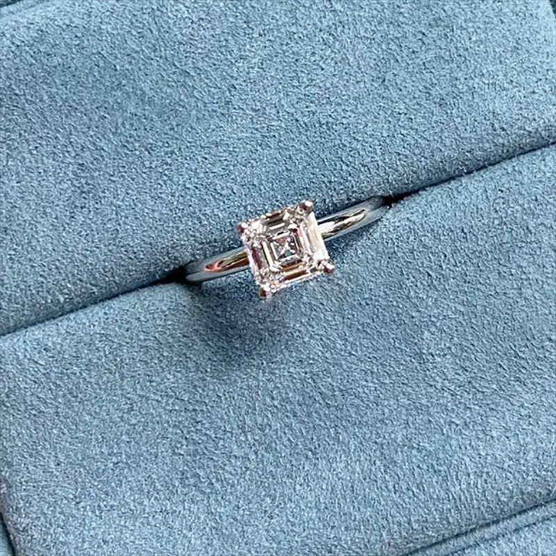 Женское кольцо Longlong из серебра 925 пробы с искусственным бриллиантом 6*6