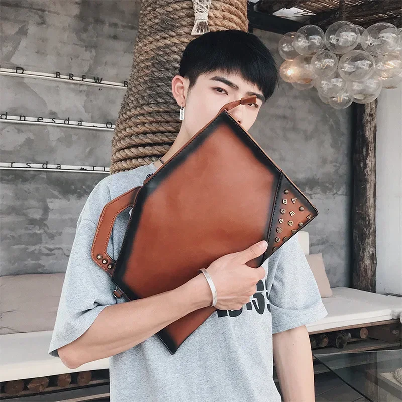 

Мужская кожаная сумка-конверт Movil, модный большой мужской клатч из кожи  Роскошная уличная Ретро сумка с заклепками