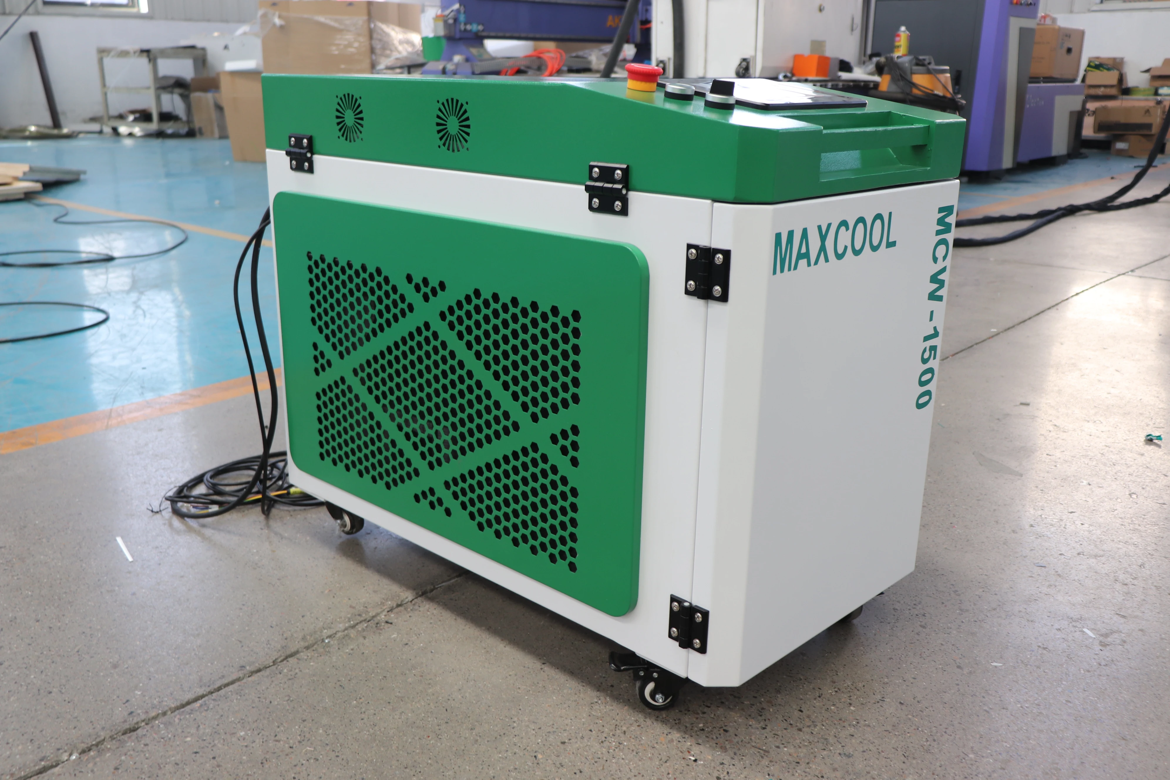 

4 in 1 Portable 1500w 2000w Fiber Laser Welder Hand Held Laser Welding Machine