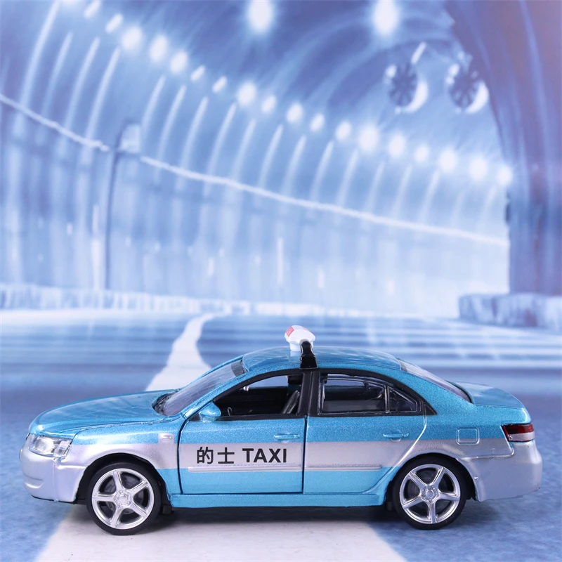 Nicce 1:32 Scale Model Beijing Hyundai Taxi Cab Diecast Pull Back Sound and Light Metal Car Toy Gifts Collection F137 |
