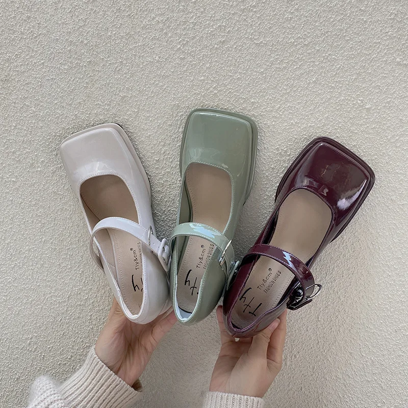 2022 Women Flat Shoes Solid Color Retro Simple Low Heeled Single Shoes Square Toe Mary Jane Shoes Spring and Autumn