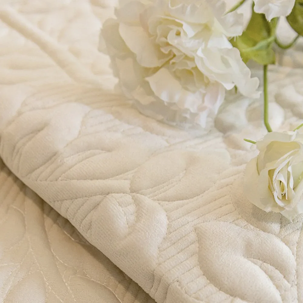 Oksamitny pokrowiec na sofę do domu Regulowane pokrowce wystroju salonu Zwierzęta dla dzieci Podkładka Antypoślizgowe kanapę