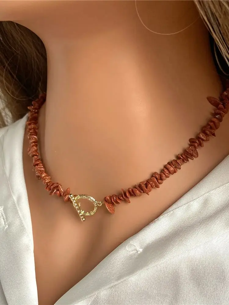 Ожерелье из натурального камня