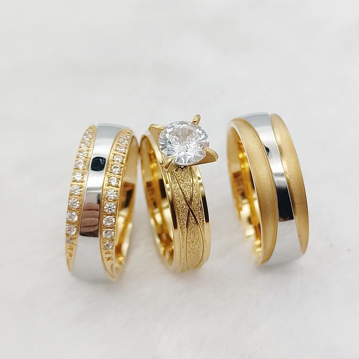 

Golden Couples 3pcs Wedding Engagement Rings Sets For Men and Women Cubic Zirconia Diamond 18k Gold Plated Jewery