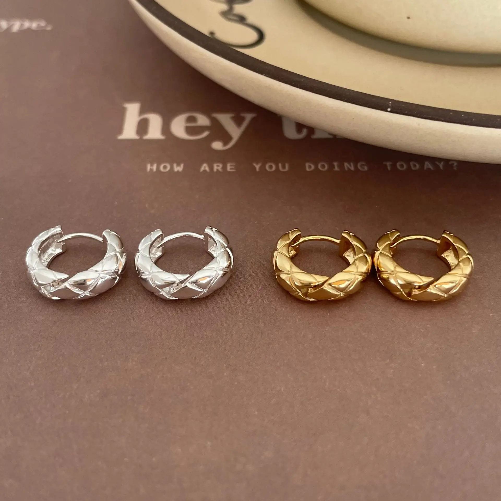 Подлинные серьги в виде звеньев из 18-каратного золота с выгравированными круглыми вставками в виде сетки, пирсинг кольцо, серьги в виде звеньев, ювелирные изделия