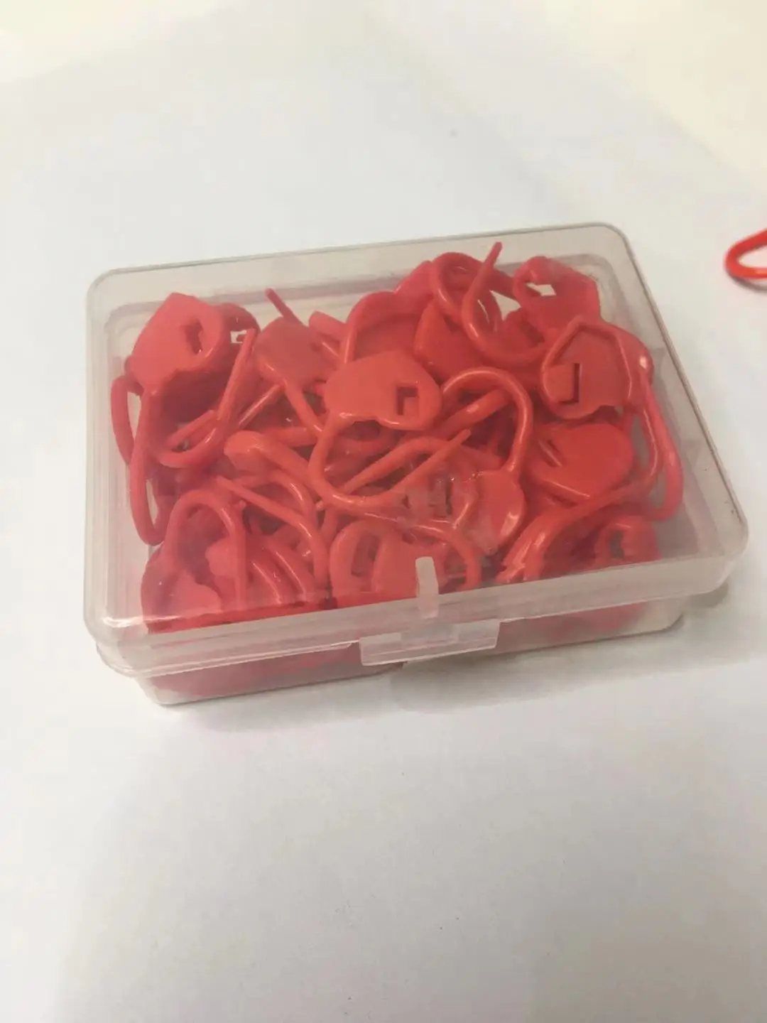 50pcs Heart Shaped Stitch Markers Plastic Knitting Crochet Locking Holder Needle Sewing Accessories |