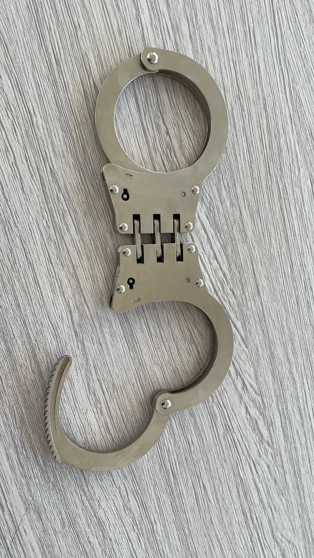 Профессиональные полицейские наручники откидной зажим военный металлический